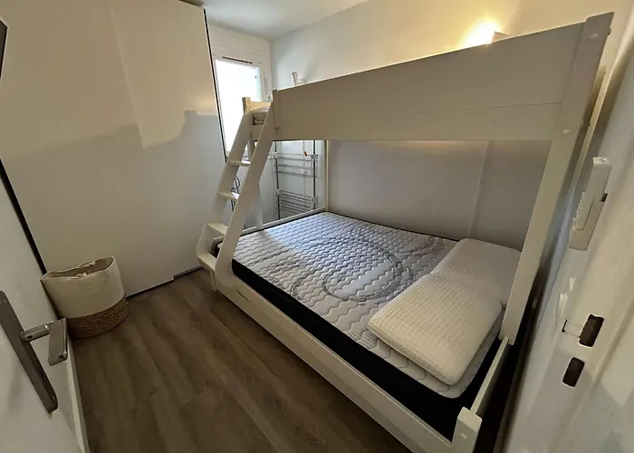 Apartamento Climatise Avec Parking, Vue Port - - Fr-1-250-326