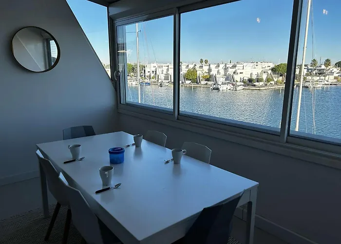 Climatise Avec Parking, Vue Port - - Fr-1-250-326